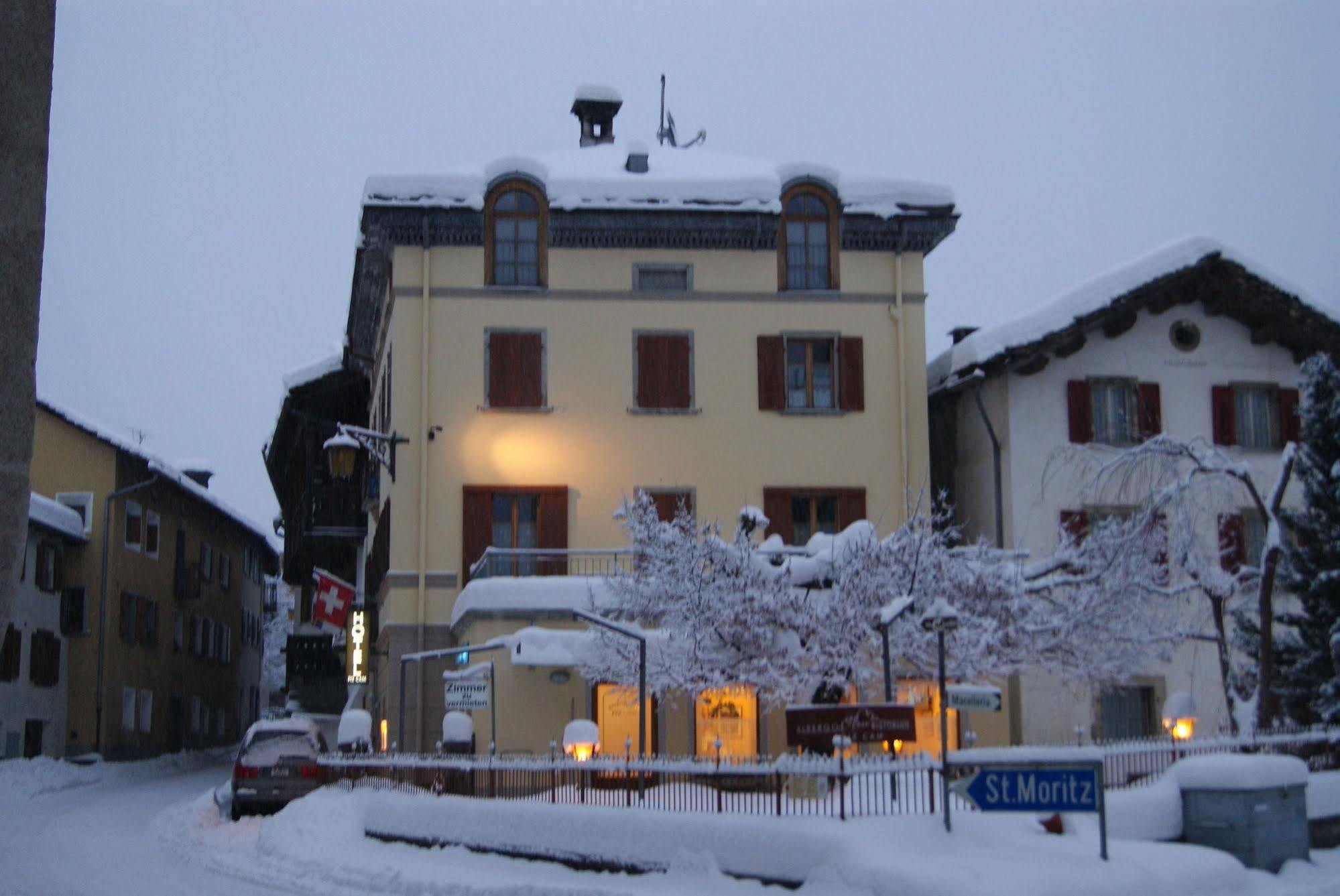 Albergo Piz Cam Vicosoprano Bagian luar foto
