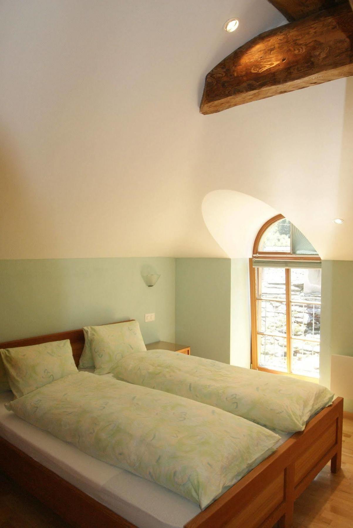 Albergo Piz Cam Vicosoprano Bagian luar foto