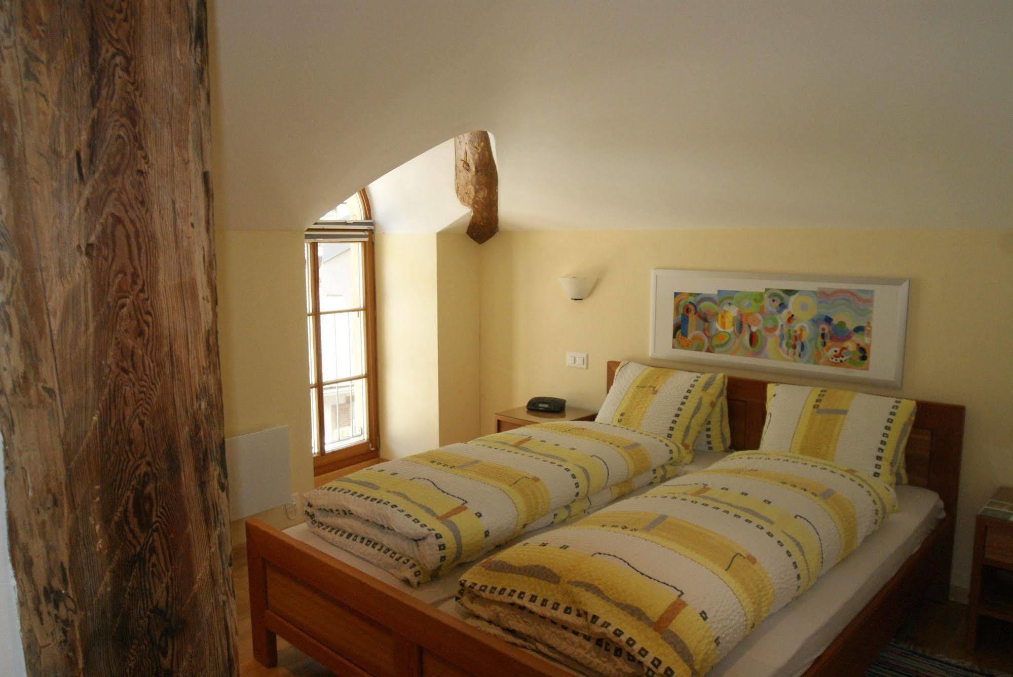 Albergo Piz Cam Vicosoprano Bagian luar foto